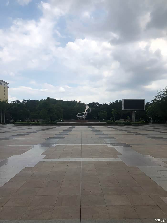 与55一起打卡桥头广场