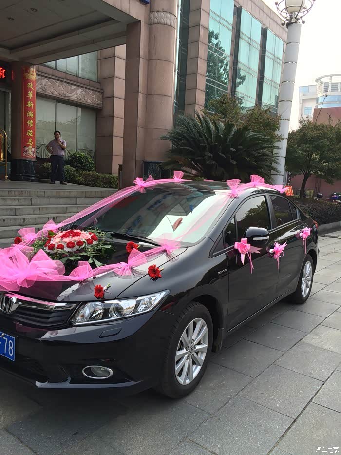 6月27日成都9辆红色思域婚车队,拉风哦