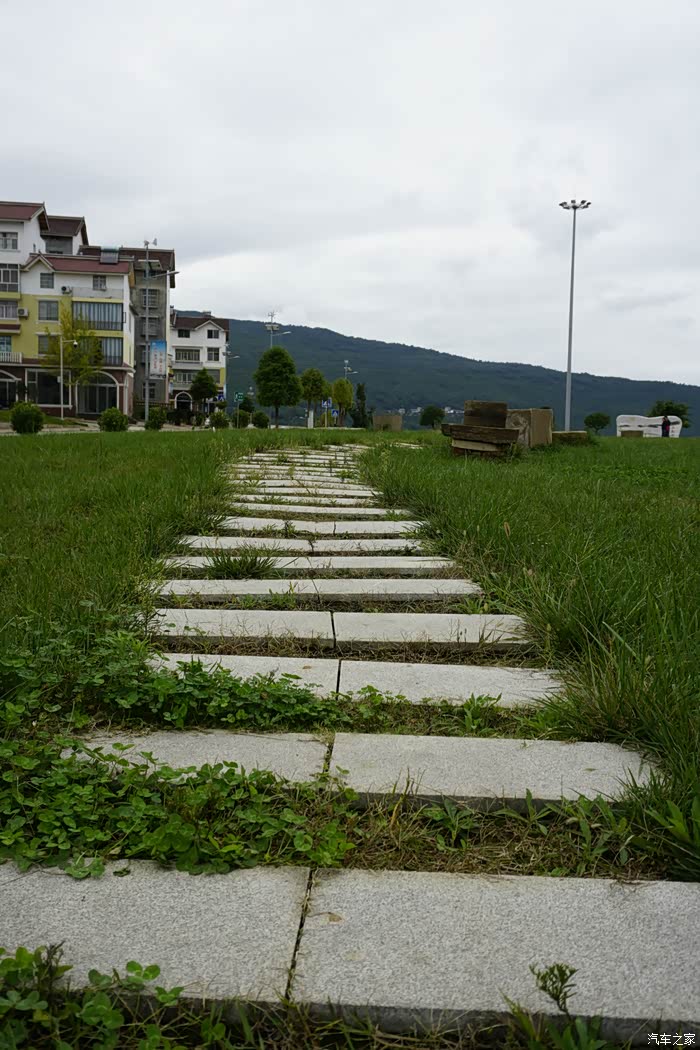 广元市虎跳镇中心广场随手拍