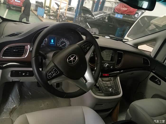 提车记:江淮瑞风m5自动挡高配