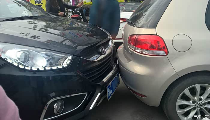 现代suv追尾高6的结果