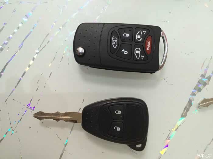 jeep自己动手改装折叠钥匙,无损哦.