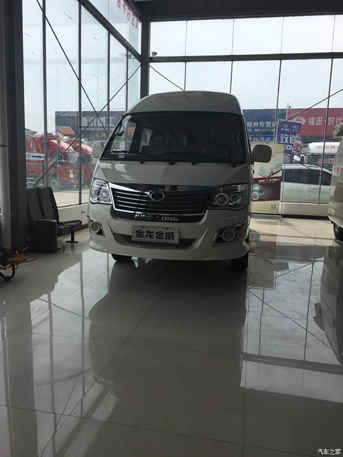 改床车请教帖:金龙金威6座加长高顶汽油车的油耗是多少?