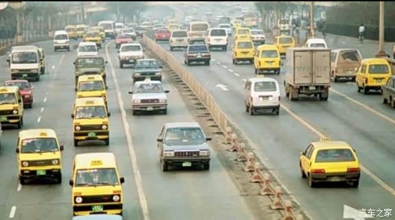 只存在回忆中的那款车天津大发tj110黄出租