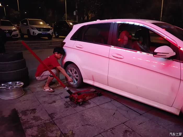 d20前身e150五万公里换轮胎作业!附用车感受