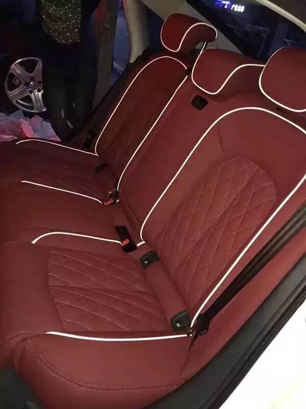 奥迪a6l 内伤改装真皮座椅 酒红色打菱格白边