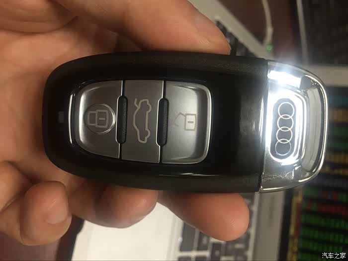 【图】交份悲剧作业,200公里新车a8趴窝在去上牌的路上_奥迪a8论坛