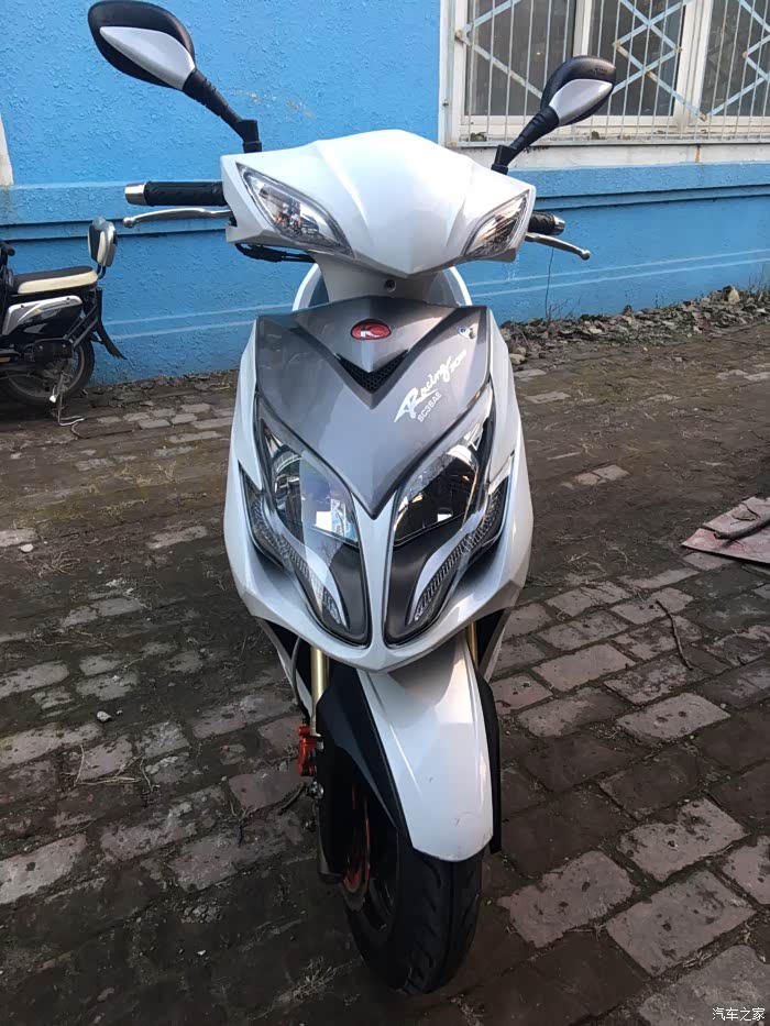 雷霆王180,一身踏板大神进