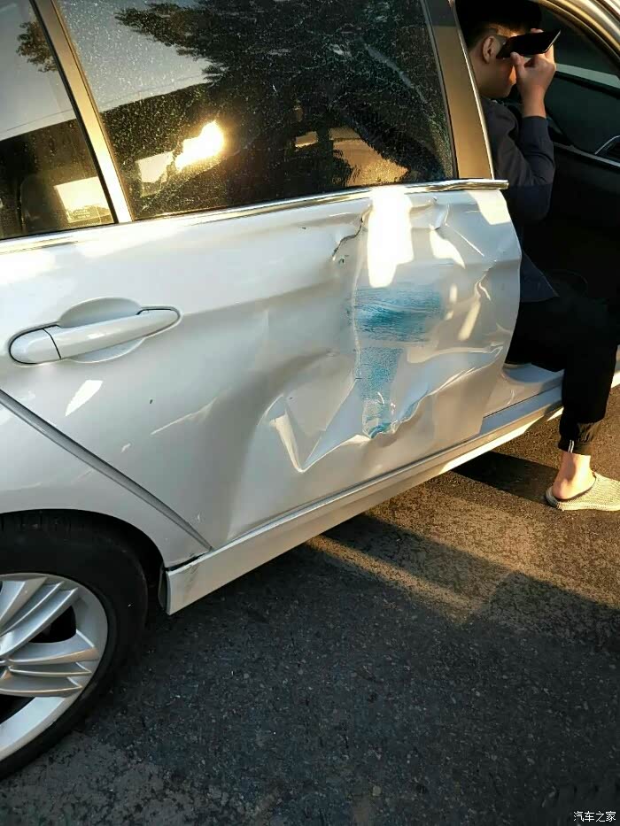 【图】出车祸了_宝马3系论坛_汽车之家论坛