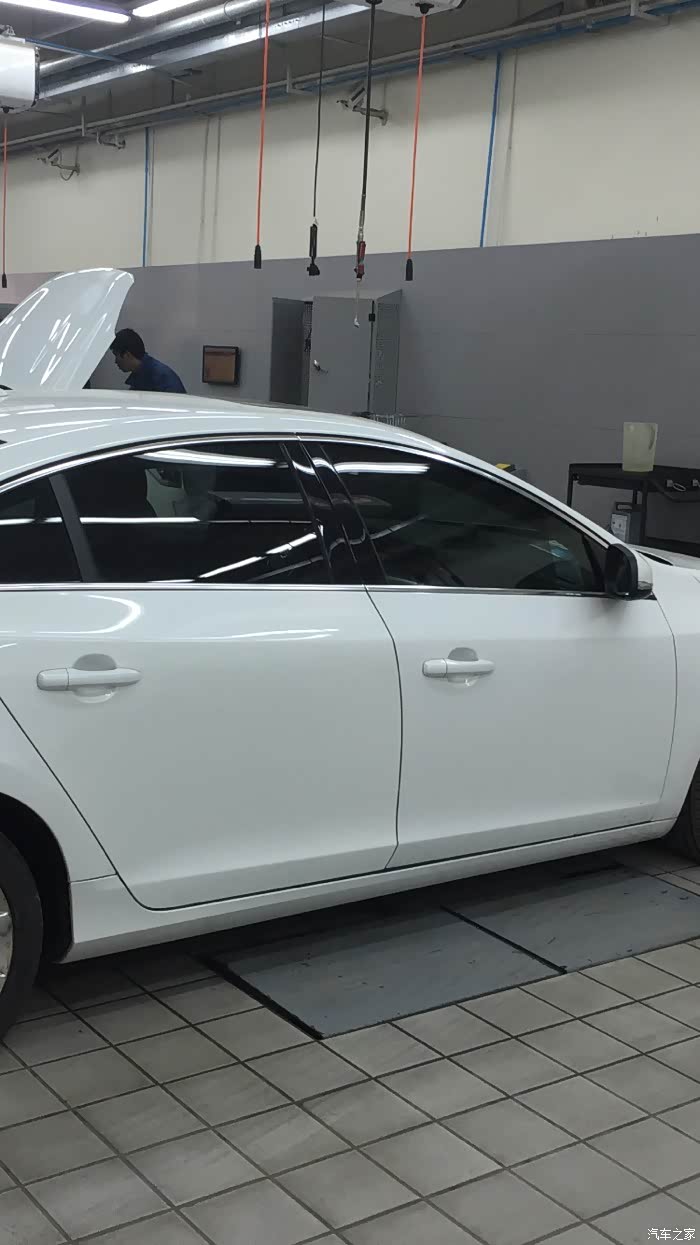 请问北京 哪家4s能搞定 水晶白 喷漆色差?