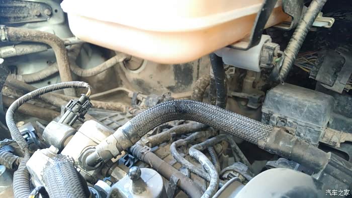 关于15t车型进油管磨损的问题