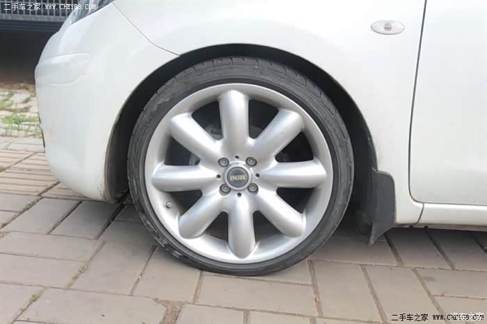 寻找洛阳洛龙区日产玛驰车主麻烦好心车友有消息联系我