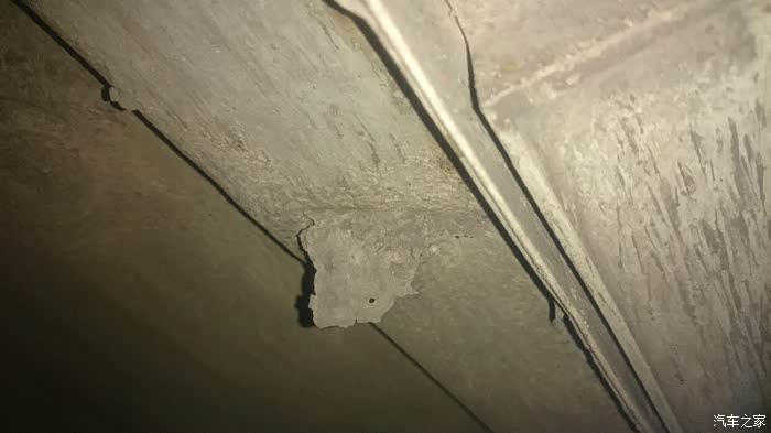 我的车底盘有很多地方掉漆和生锈了