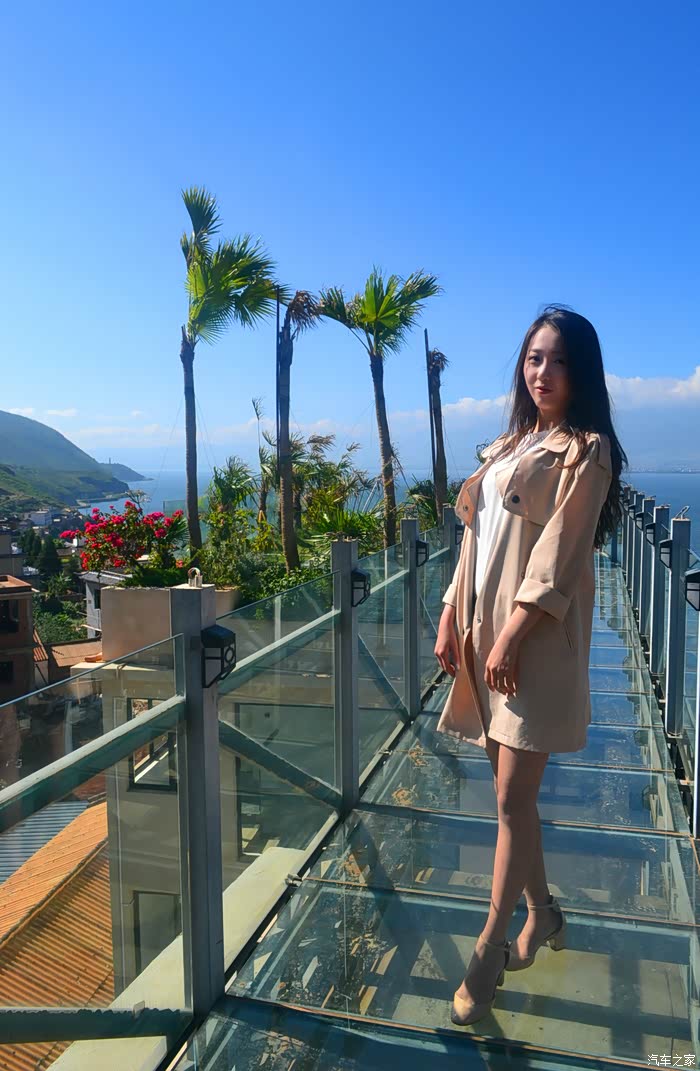 重庆媳妇儿当车模(第二季):女神奔走苍山洱海,美车美景美人儿