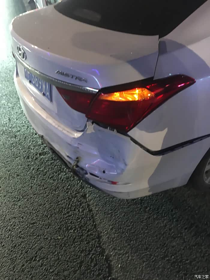 【图】4000公里,被q3追尾…_名图论坛_汽车之家论坛