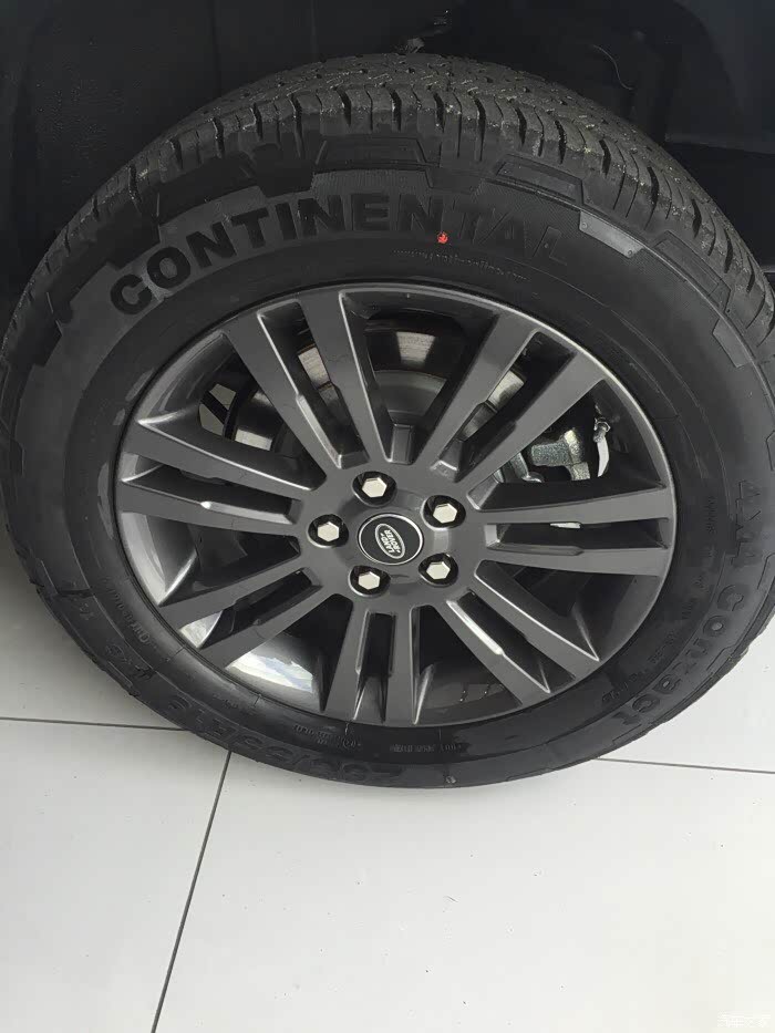 我在4s店,马上提发现4,发现轮胎有些问题,请问原车轮胎是什么牌子,我