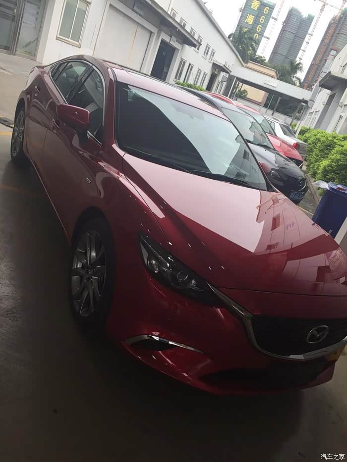 2017版2.5l蓝天尊崇版阿特兹