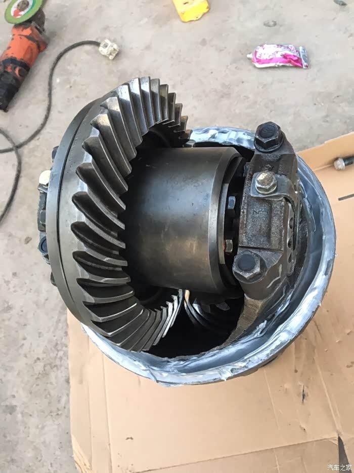 有谁拆过后桥半轴