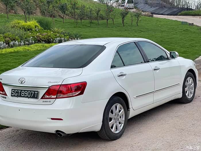 最美珍珠白6代凯美瑞图文鉴赏