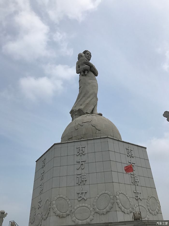 夏家河子雕塑东方神女图片