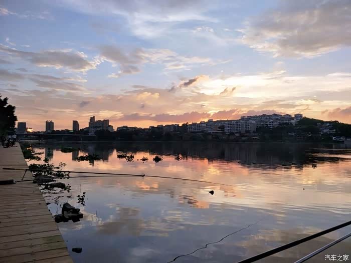 老师机带着小六去做大保健