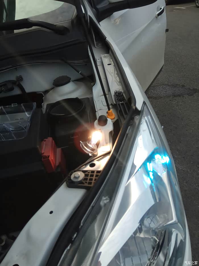 【图】致青春……更换赛欧3大灯灯泡直播来……_赛欧论坛_汽车之家