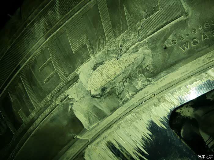 【图】自动豪华版去4S店换轮胎和轮毂一起要