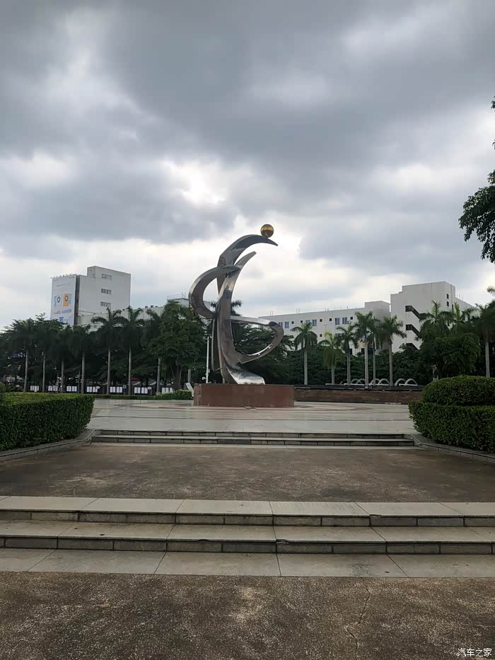 与55一起打卡桥头广场