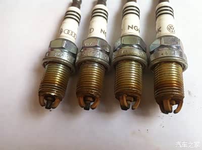 1.62v,自已动手换上了原配火花塞
