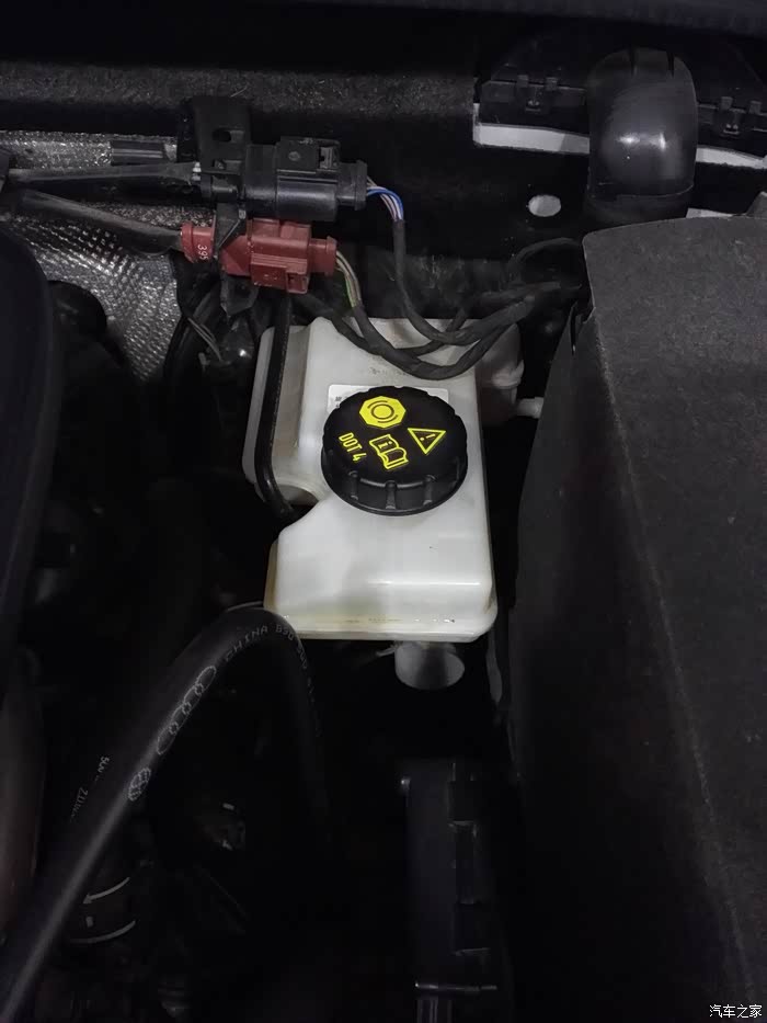 换刹车油的老司机奥迪a3更换刹车油作业贴2014舒适35tfsi