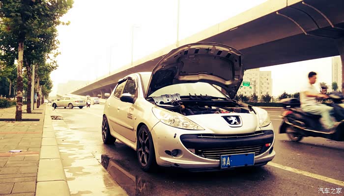 5191 | 回复: 105 标致207论坛 涉水后四个气缸能养鱼,自己动手救车 &