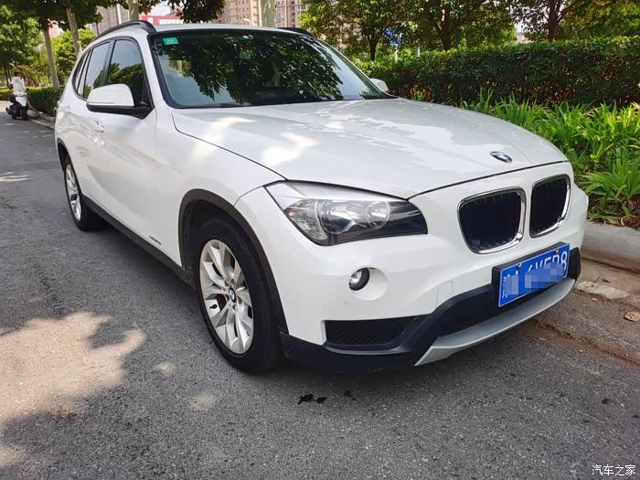 出售2014年13款宝马x1全车原版一处补漆