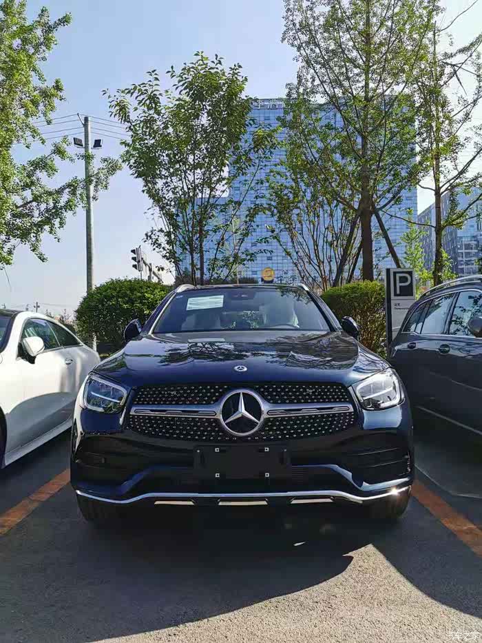 1963 | 回复: 11 奔驰glc论坛 2021年4月29日喜提松石绿glc300l动感!
