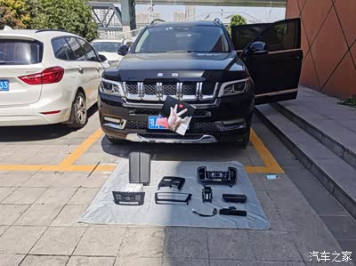 bj90,一辆换了壳的奔驰gls 今天来给他改一下 以下分享下改装案例