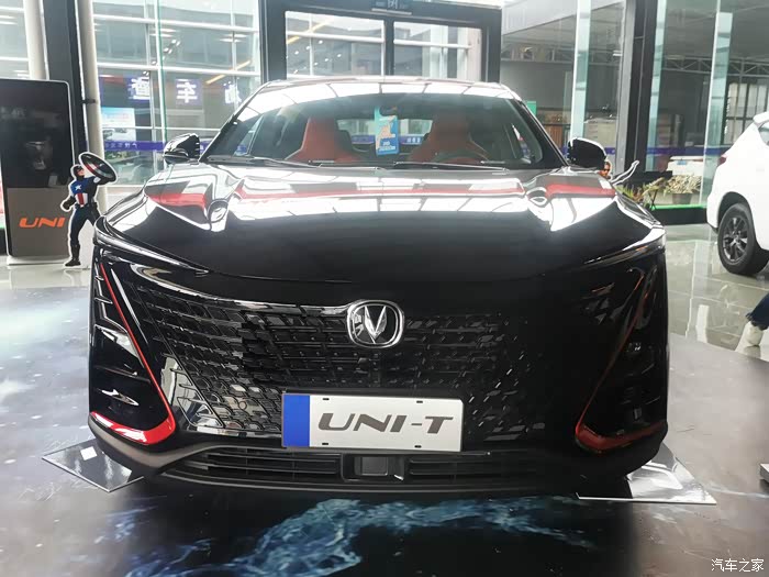 长安unit,一款颜值爆表,性能卓越的紧凑型suv