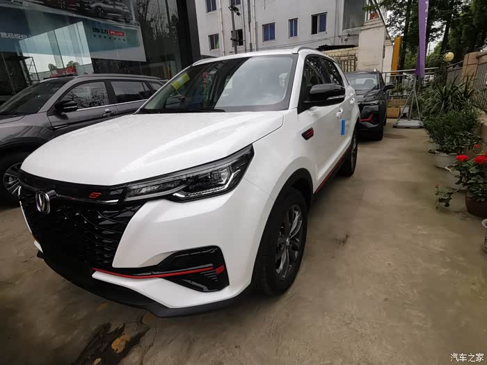 【图】实拍年轻时尚大气白色cs55plus蓝鲸版_长安cs55plus论坛_汽车之