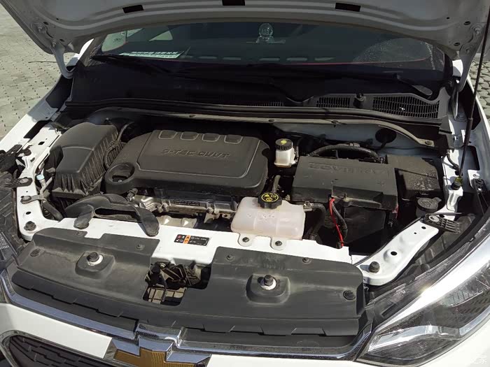 最后是发动机舱