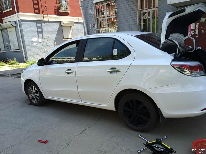 艾瑞泽3,小改装!轮毂改色!