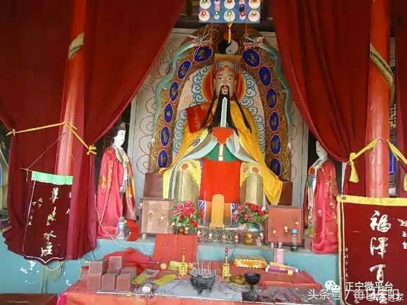 正宁彬县旬邑交界处的高庙山三月十八庙会