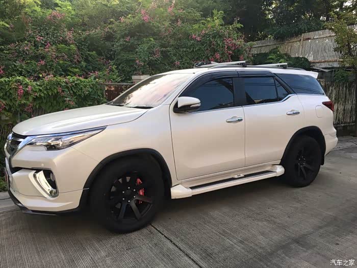 中毒太深2015丰田fortuner改装