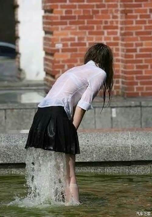 你家附近有带喷泉的plaza么