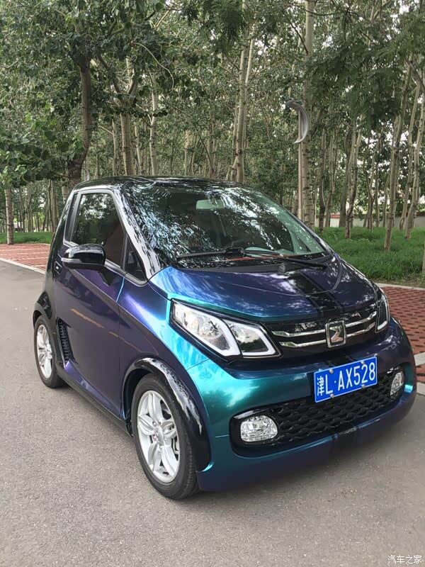 71052 | 回复: 414 众泰e200论坛 提车半年,搭配了好久的改色膜终于贴