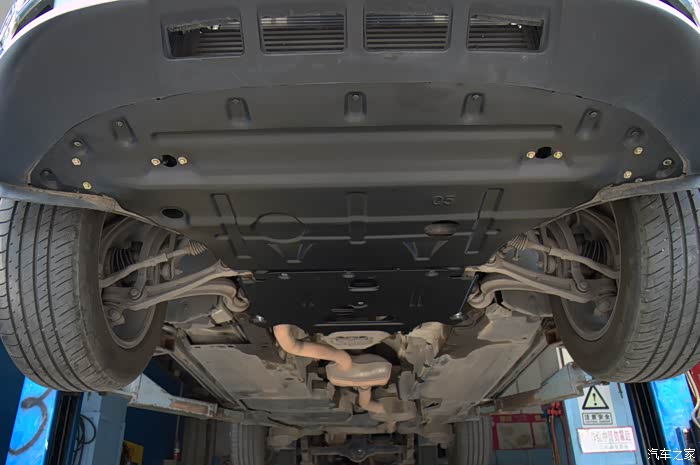 【图】大家的q5都有地盘护板么?_奥迪q5/q5l论坛_汽车之家论坛