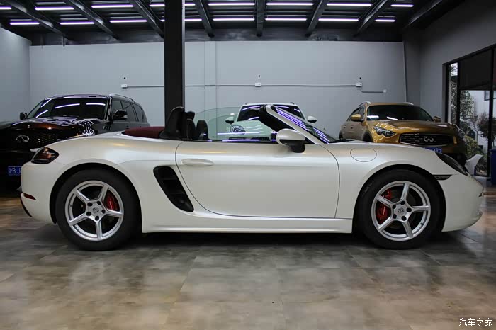 【"小作男"作业】小白保时捷718boxster提车,小改作业!