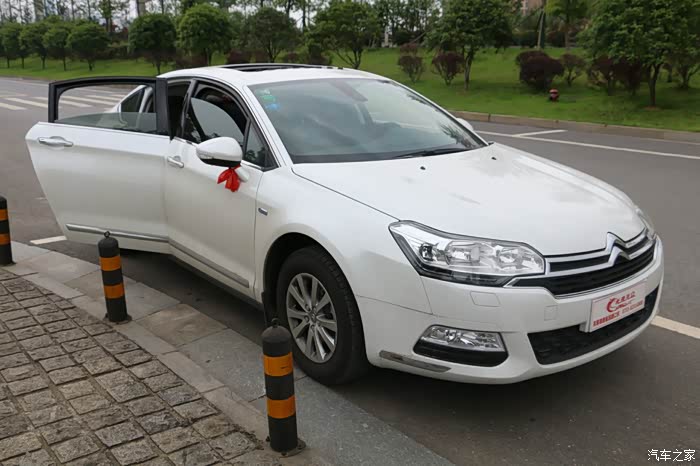 【图】c9 美女车模_雪铁龙c5论坛_汽车之家论坛