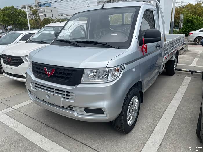 五菱荣光新卡加长版提车作业与油耗