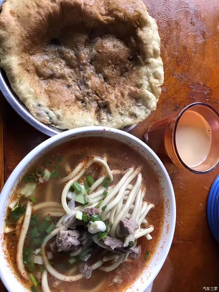 藏式甜茶 藏面 肉饼