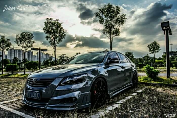 看看这辆六代凯美瑞的大包围是什么款式?谁可以卖给我一套?