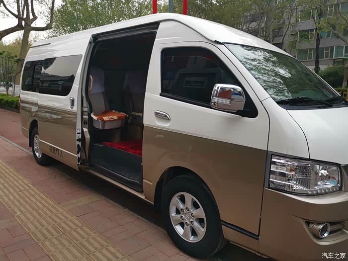 出九龙海狮柴油30t17座