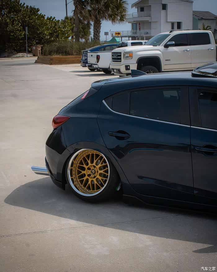 马自达3两厢改装两厢马3才是真的好看